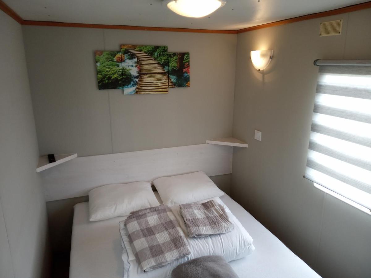 Chillout Hotel Smoldzino Bagian luar foto