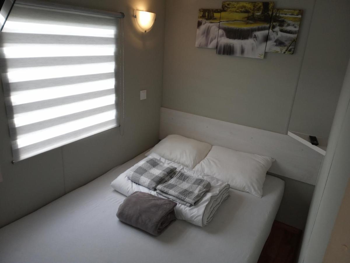 Chillout Hotel Smoldzino Bagian luar foto